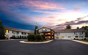 Days Inn By Wyndham Cadillac