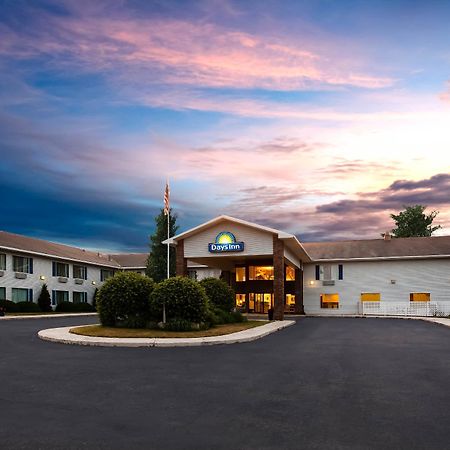 Days Inn By Wyndham Cadillac Extérieur photo