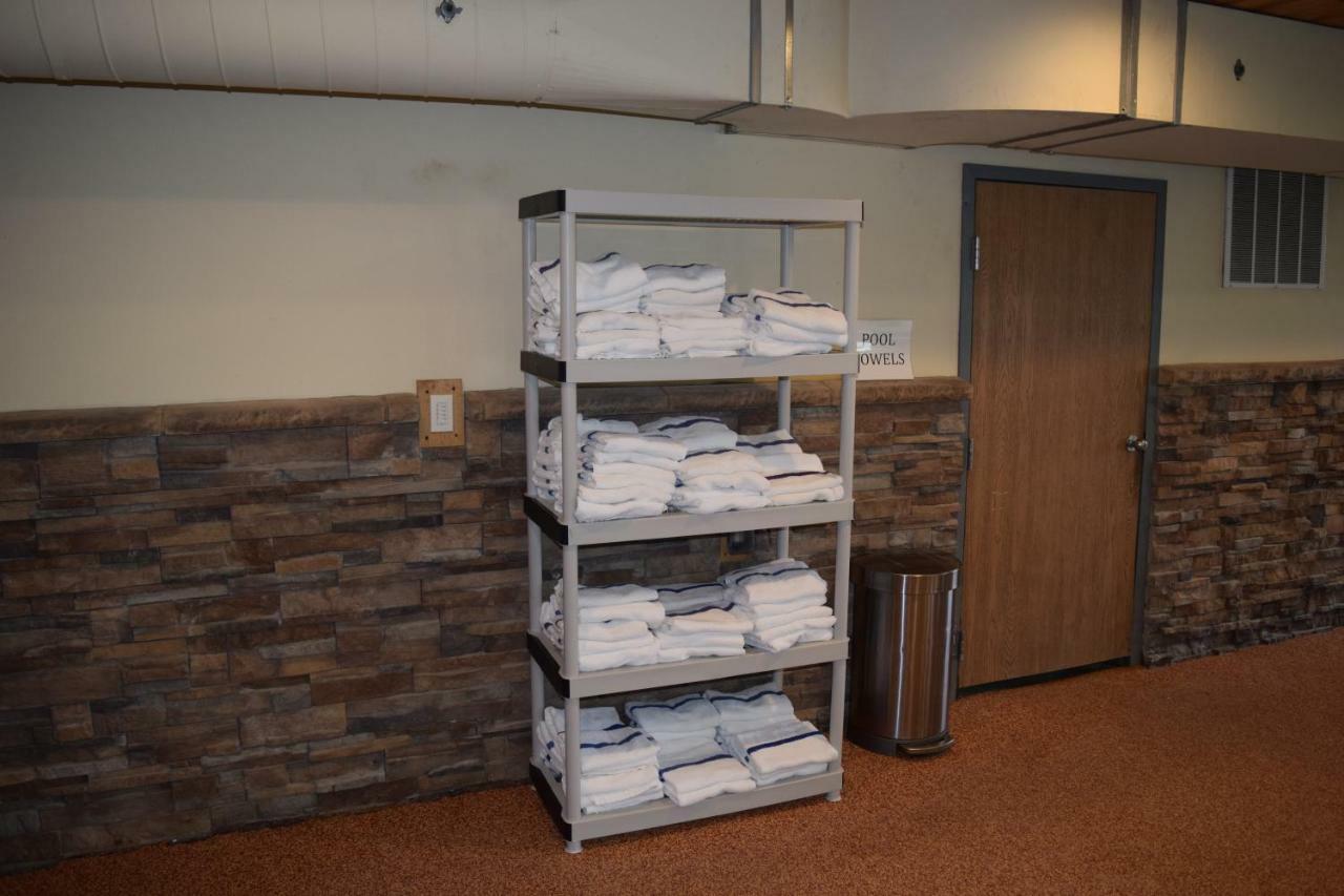 Days Inn By Wyndham Cadillac Extérieur photo